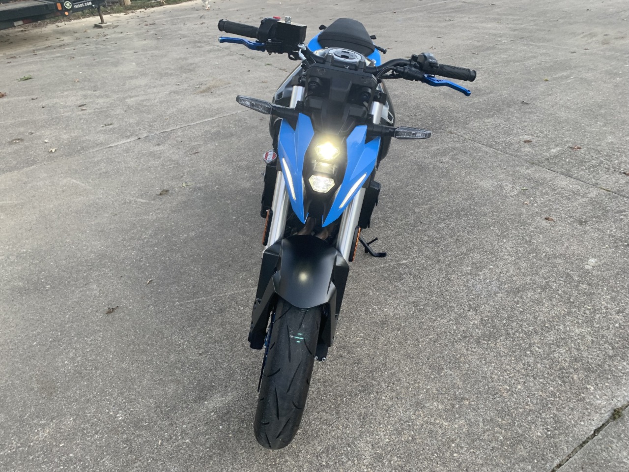 2023 SUZUKI GSX-8S